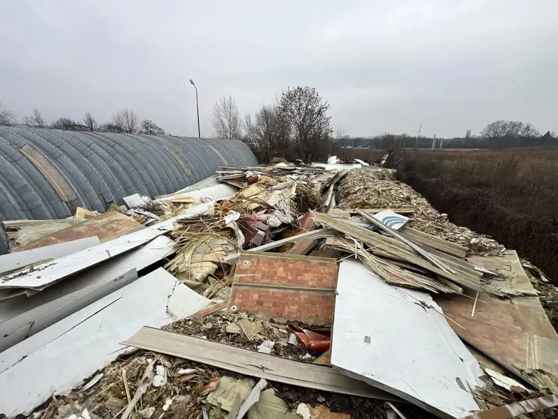 Müllskandal größer als gedacht: Gefährliche Körperverletzung an neun Mitarbeitern angeklagt