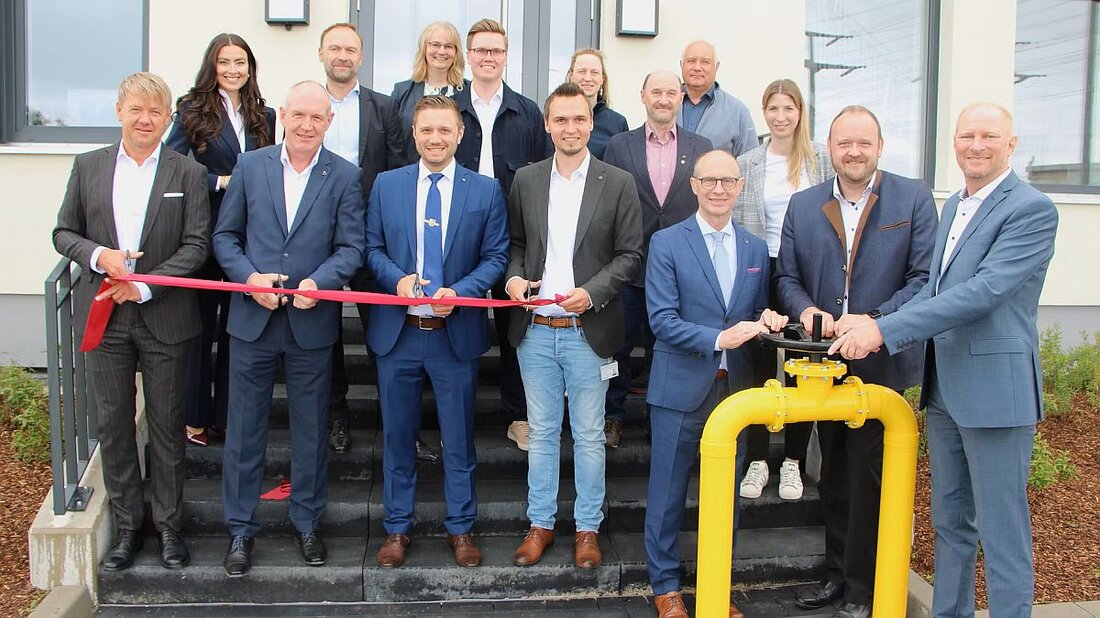 Schirmitz. Die Bayernwerk-Gruppe eröffnet ein Schulungszentrum Gas und investiert rund 2,8 Millionen Euro. Im Landkreis Neustadt/WN lernen Fachkräfte und Ehrenamtliche den sicheren Umgang mit Erdgas, Biomethan und Wasserstoff.