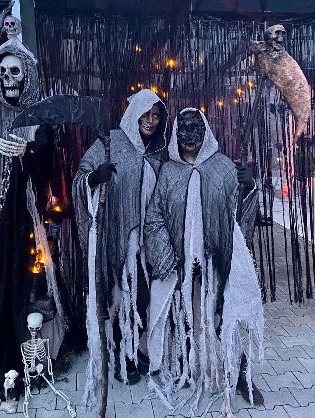 Horror-Labyrinth in Weiden, schaurige Vorgärten in Mitterteich und ein Spukhaus in Floß: Die Oberpfalz rüstet sich für Halloween. OberpfalzECHO hat nach den gruseligsten Halloween-Hotspots gefragt. Die Leser haben zahlreiche Tipps geliefert.