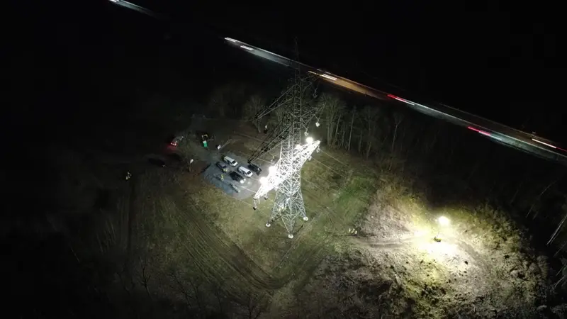 Helle Nachtarbeiten am Ostbayernring bei Weiden an A93
