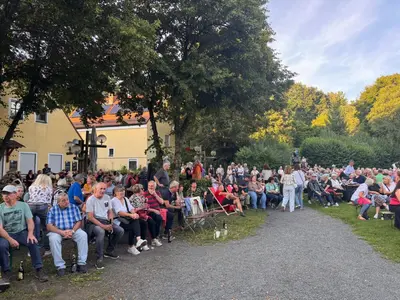 Sommerserenaden kehren 2026 jeden Donnerstag nach Neustadt zurück