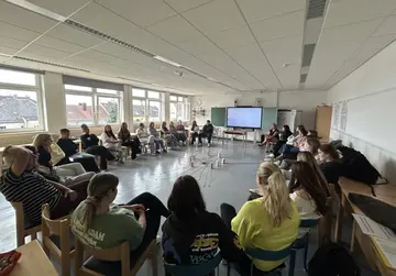 Caritas Fachakademie setzt in Weiden starkes Zeichen für Demokratiebildung