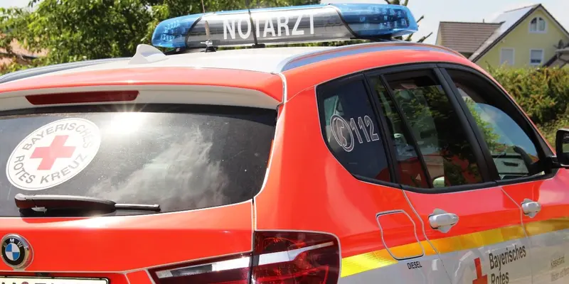 Fußgänger in Mitterteich tödlich verletzt: Polizei sucht den Unfallfahrer