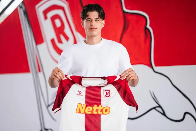 SSV Jahn legt mit Offensivspieler Zétény Jánó nach