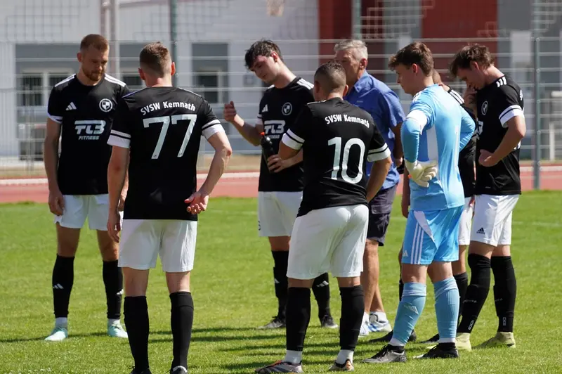 Kreisklasse West: Favoritensiege am ersten Spieltag