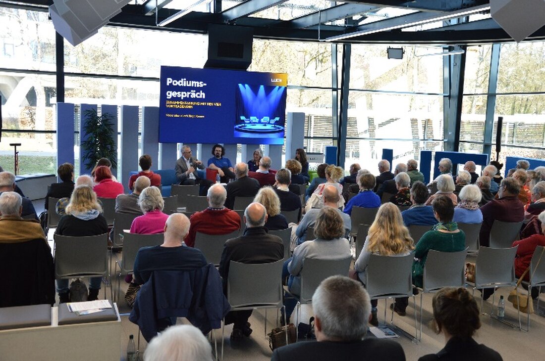 Weiherhammer. Ins Schwarze trafen die Programmplaner der Akademie Ostbayern-Böhmen e. V. mit Sitz in Neunburg vorm Wald bei der Wahl ihres Jahresthemas 2026. Das erwies sich bereits beim Auftaktsymposium in Weiherhammer am 28. Februar.