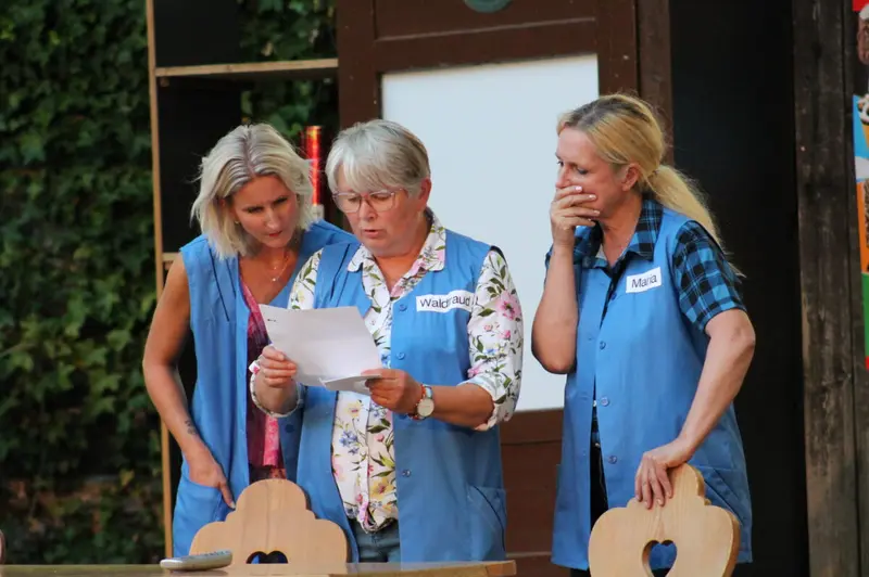 Premiere begeistert Publikum in Neuhaus