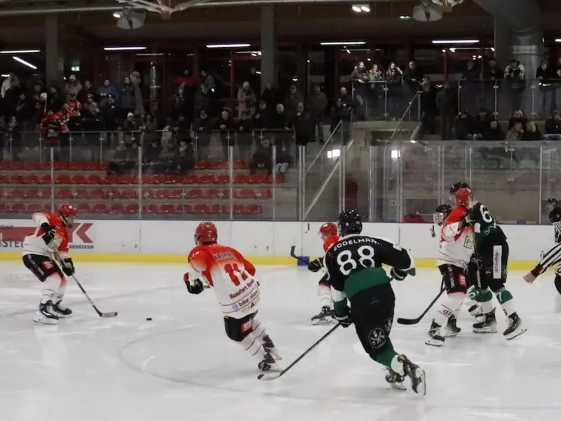 EHC Stiftland-Mitterteich liefert einem Favoriten den nächsten großen Kampf