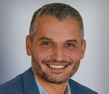 SPD-Landratskandidat Muhammet Dal absolviert ein Mammutprogramm