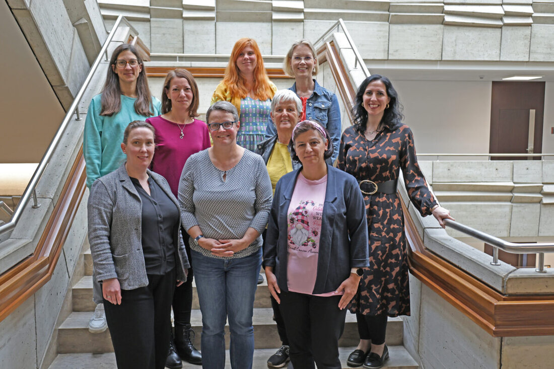 Schwandorf. Oberpfälzer Gleichstellungsbeauftragte warnen vor Rekordzahlen bei Gewalt gegen Frauen und mahnen entschlossene Prävention an. Ihre Erklärung unterstreicht die Schlüsselrolle kommunaler Stellen für Schutz und Teilhabe.