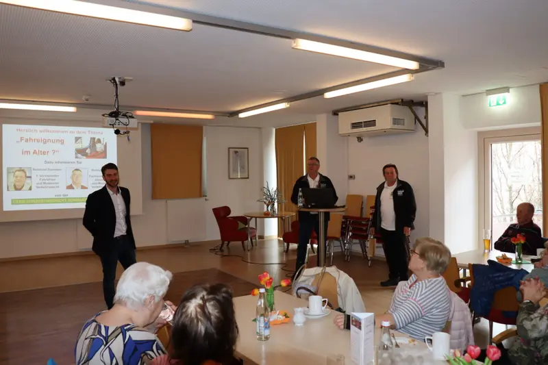 Verkehrswacht informiert über Verkehrssicherheit im Alter in Burglengenfeld