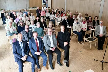 Caritas ehrt 50 Ehrenamtliche am Caritassonntag in Weiden