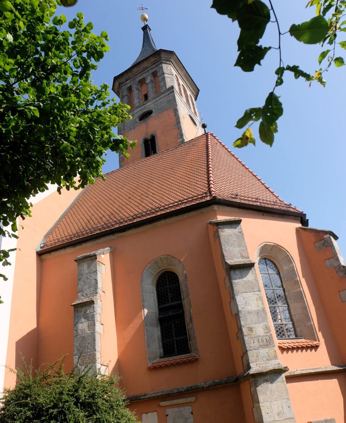 Flossenbürg. Mit „GOTTesdienst erleben“ laden die evangelischen Kirchengemeinden zu besonderen Gottesdiensten ein: Samstag, 19. September, 18 Uhr, in Flossenbürg und Sonntag, 20. September, zehn Uhr, in Floß.