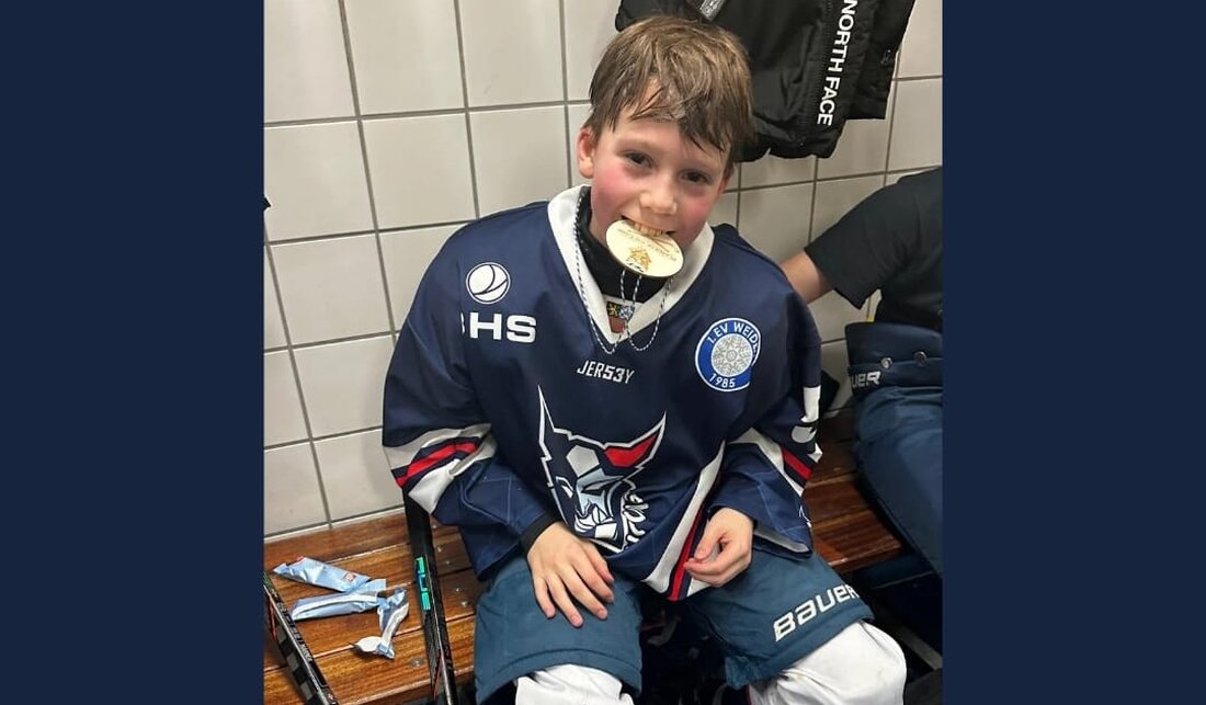 Weiden. Die Saison der Young Blue Devils ist beendet: Die U11A dominiert zum Abschluss gegen Passau, die U13 unterliegt daheim mit fünf zu acht gegen Germering. Torschützen waren Wagner und Schönberger; es gab Strafen.