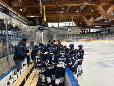 Siege und Lehrstunden für die Young Blue Devils Weiden
