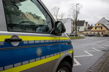 Einbruch in Firmengebäude verursacht fünfstelligen Schaden in Bruck