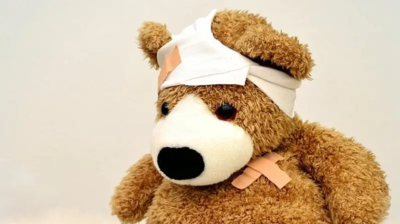 Teddybärenklinik an der OTH-Weiden: Erste Hilfe für Kuscheltiere!