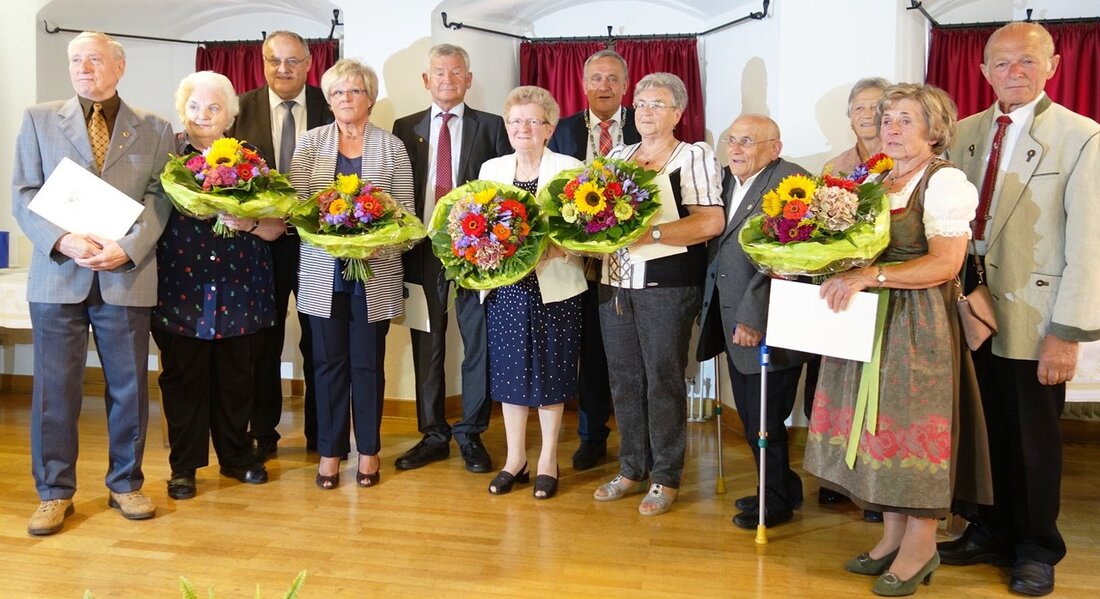 Weiden. Nicht jeder kann von sich behaupten, eine Auszeichnung vom bayerischen Ministerpräsidenten erhalten zu haben. Sechs Weidener seit Kurzem schon.  Ohne ehrenamtliche Helfer würde kein Verein funktionieren. Damit die Arbeit [&hellip;]