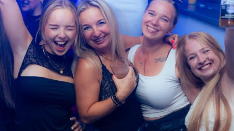 Casino-Feeling und Black Music bei der Black Temptation im Hashtag