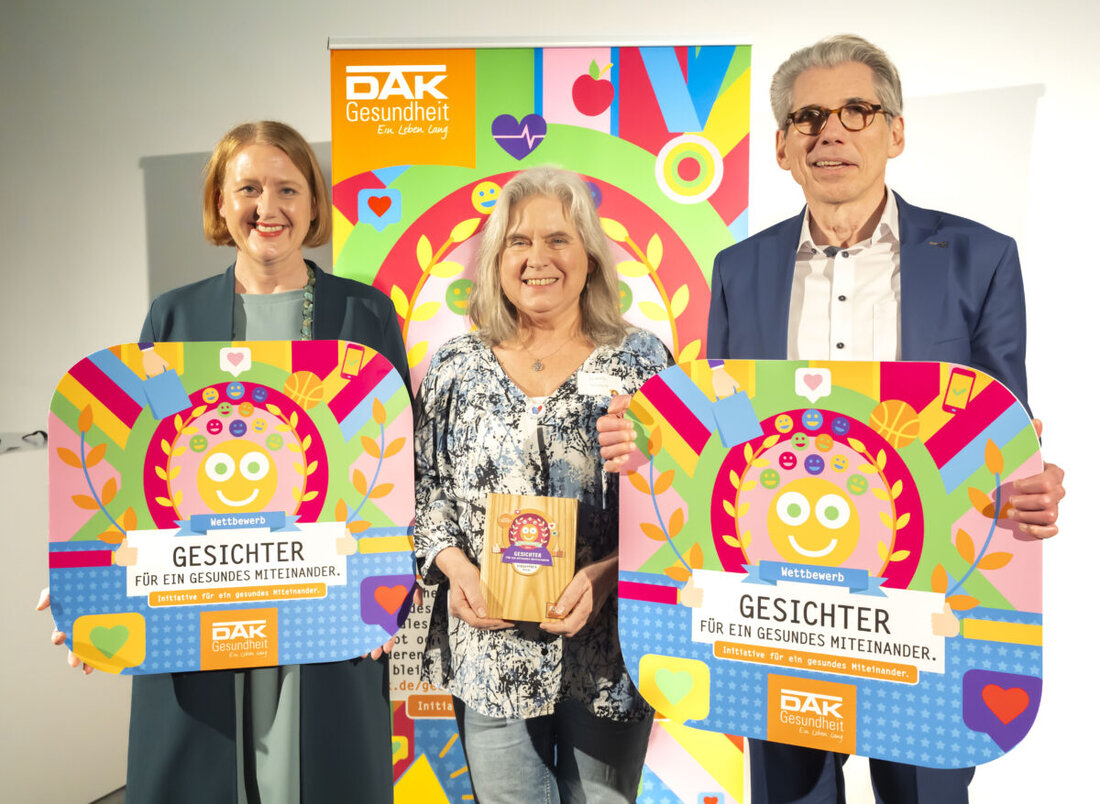 Amberg. Die Initiative "ZOOM-Kneipe BEISAMMENSEIN" gewinnt nach dem Landessieg auch den Bundespreis beim DAK-Wettbewerb "Gesichter für ein gesundes Miteinander". Das Projekt bietet pflegenden Angehörigen eine Plattform für Austausch und erhält eine Förderung von 1.000 Euro.