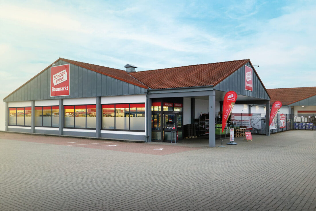 Tirschenreuth. Am 12. Oktober eröffnet ein Sonderpreis Baumarkt, zur Feier hat sich gegen zehn Uhr der zweite Bürgermeister Sebastian Rosnitschek angekündigt. Auf 800 Quadratmetern warten rund 12.000 Artikel.
