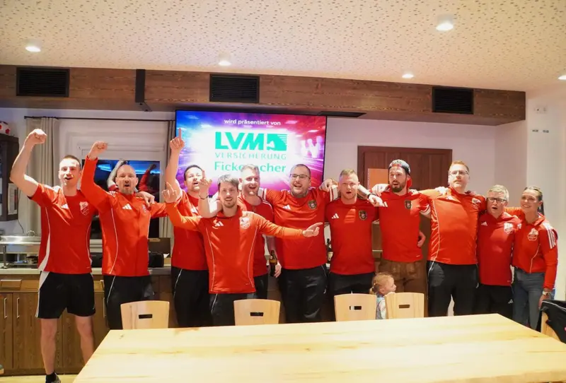 Vom Fehlstart in den Olymp: Luhe-Wildenau krönt grandiose Aufholjagd mit Erstliga-Aufstieg