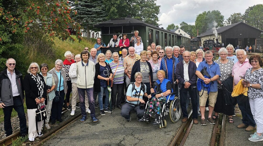 Weiden. Die 7er-Kameradschaft besuchte die Wernesgrüner Brauerei in Sachsen und unternahm eine Fahrt mit der Schmalspur-Museumsbahn.