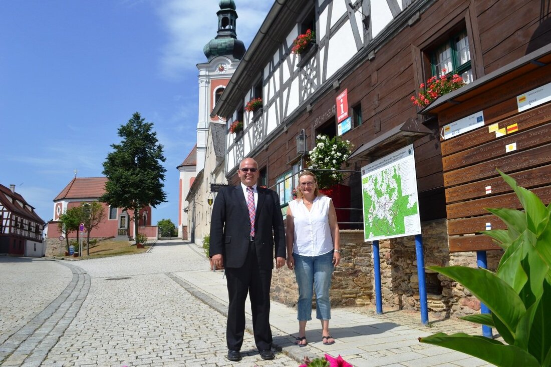 Neualbenreuth. Auf dem Weg zum Heilbad: Die Marktgemeinde Neualbenreuth setzt auf dem Weg zum erhofften Status „Staatlich anerkanntes Heilbad“ auf unberührte Natur, freundlich Menschen und das Thema Entschleunigung. Von Udo [&hellip;]