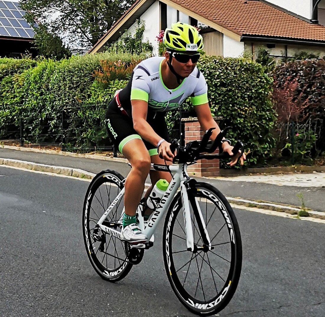 Tirschenreuth. Kurz vor ihrem 50. Geburtstag erfüllte sich Marion Franz ihren Lebenstraum: sie bewältigte den Ironman in Roth. Von Udo Fürst Sport ist in Marion Franz‘ Leben ein unverzichtbarer Bestandteil. [&hellip;]