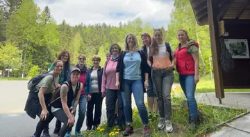 Waldverein startet Frauenwanderung mit elf Teilnehmerinnen in Floß
