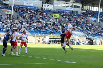 Jahn in Liga 3: Waldhof gewinnt dank Jahrhundert-Eigentor