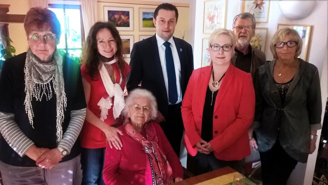 Weiden. “Hoch soll sie leben, hoch soll sie leben, dreimal hoch!” – Amalie Wutz, Mitglied im CSU Ortsverband Mooslohe feierte am 17. Juni ihren 90. Geburtstag. Natürlich lies es sich auch [&hellip;]