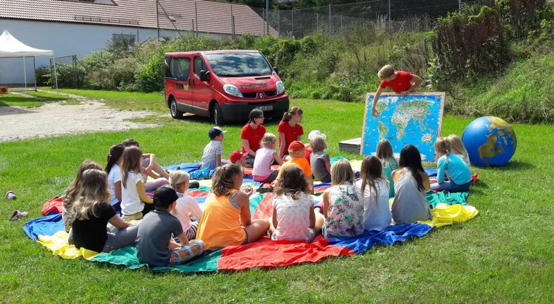 Spielebus Maxl startet Weltretter-Tour im Landkreis Amberg-Sulzbach