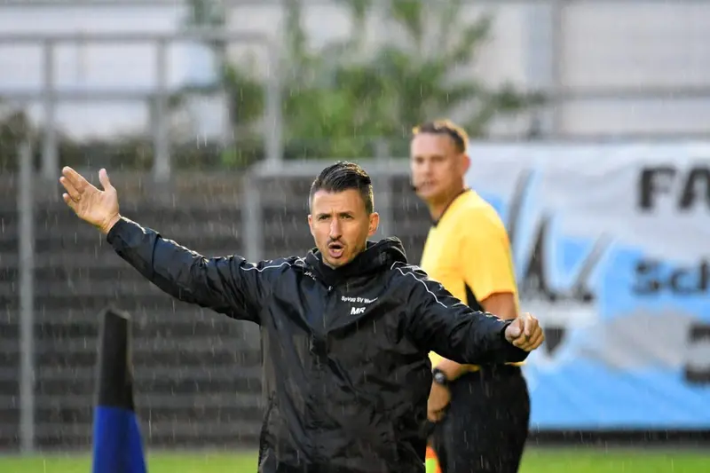SpVgg SV Weiden vor der Restsaison unter Druck: Coach Riester glaubt an sein Team