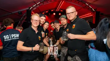 Gelungener Kirwa-Auftakt 2026 in Störnstein mit Spitzboum und DJ Whittekk