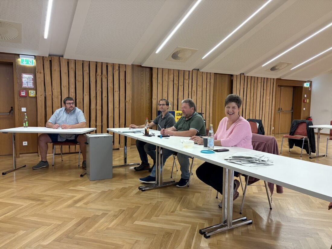 Parkstein. Heute sind die Parksteiner gefragt: Beim Bürgerentscheid stimmen sie darüber ab, ob der Markt keine weiteren finanziellen Verpflichtungen gegenüber der Bürgerenergie Parkstein eingehen und Schritte zur Beendigung seiner Mitgliedschaft einleiten soll. Hintergrund ist vor allem der geplante Windpark bei Parkstein.