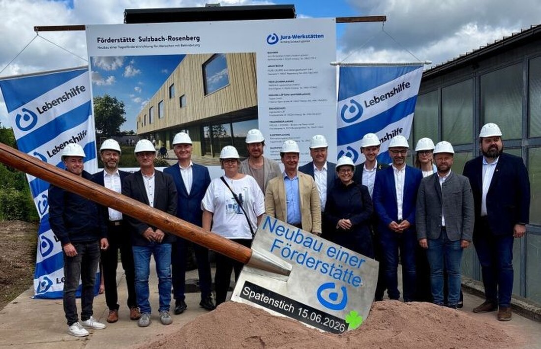 Sulzbach-Rosenberg. In der Eisenhämmerstraße 30a hat der Spatenstich für eine neue, barrierefreie Förderstätte begonnen, die bis Ende kommenden Jahres 24 Menschen mit hohem Unterstützungsbedarf Platz bietet.