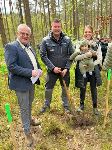 Baumpflanzaktion in Schwandorf feiert 21. Auflage