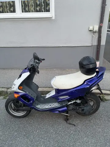 Fahren ohne Fahrerlaubnis - mit dem Roller geflüchtet