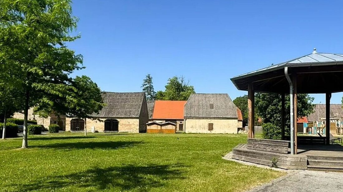 Kemnath. Am 6. Juni eröffnet die Stadt mit einem kostenlosen Open-Air-Konzert am Eisweiher den Konzertsommer. Ab 19.30 Uhr sorgt Vintage Pie für Classic Rock. Weitere Abende folgen im Juni und Sommer, offen für alle.
