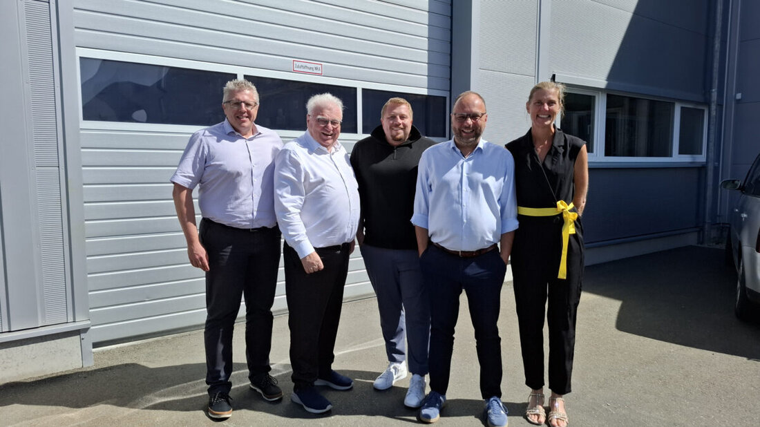 Wiesau. ABM Greiffenberger bündelt seine Kräfte und verlegt schrittweise Produktion, Logistik und Verwaltung an einen neuen Standort. Ein 80.000 Quadratmeter großes Areal soll Wege verkürzen und Abläufe effizienter machen.
