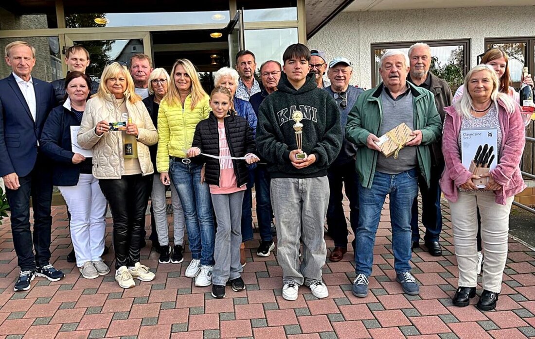 Weiden. Bei der ADAC-Fuchssuchfahrt mit rund 50 Teilnehmern fand Benjamin Ingel als Erster den Fuchs und gewann zusammen mit Sophia Hagn und Johann Jung Pokale. Johann Schimmer erzielte die beste Punktewertung auf der Strecke.