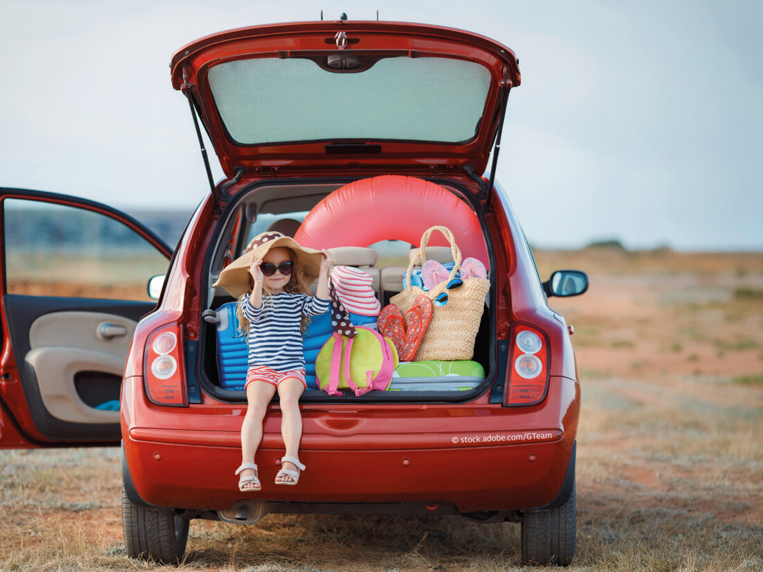 Oberpfalz. Eine lange Fahrt in den wohlverdienten Urlaub kann zur Geduldsprobe werden – besonders mit Kindern im Fahrzeug. Damit die Ferien nicht schon bei der Anreise in Stress ausarten, sollten Familien folgende Tipps beherzigen.