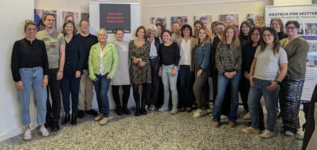 Schwandorf. Der Arbeitskreis gegen sexualisierte Gewalt tagte zur Jahresbilanz und zur Planung der nächsten Schritte. Im Fokus standen Vernetzung, Prävention und ein Vortrag zur Spurensicherung und Dokumentation nach Taten.