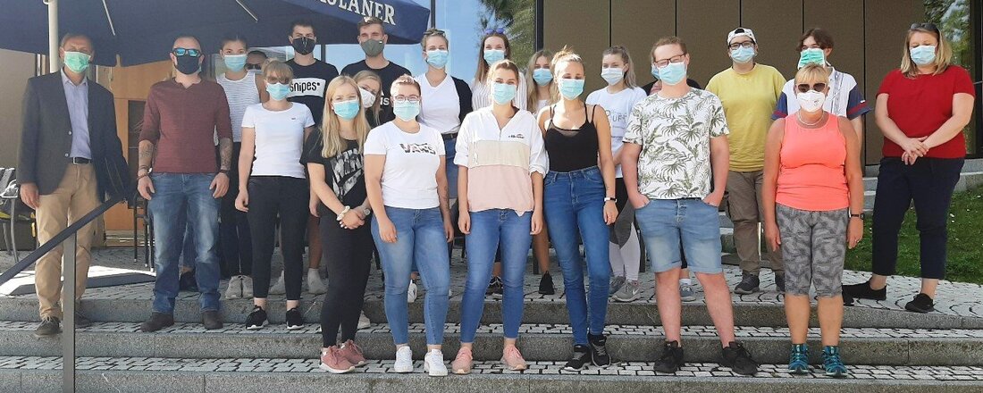 Weiherhammer. “Pflege neu denken und anders organisieren. Wie soll das funktionieren?“ Eine wichtige Frage für die Zukunft der pflegerischen Berufe. Zum Abschluss ihrer Ausbildung sind die frisch examinierten Gesundheits- und [&hellip;]