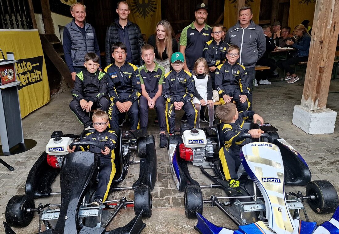 Weiden. Drei Nachwuchstalente des AMC Weiden haben sich für bedeutende Kart-Meisterschaften qualifiziert und der Verein erhielt zudem zwei neue Karts.