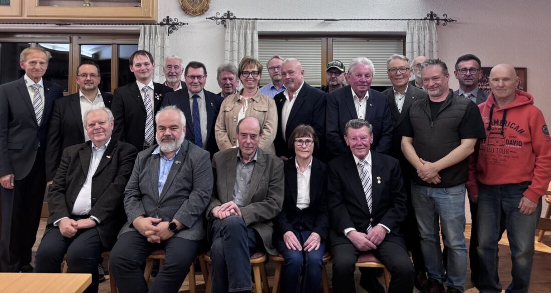 Weiden. Zahlreiche Ehrungen prägten die Jahreshauptversammlung des AMC im ADAC. Der Club meldete 106 neue Mitglieder und den höchsten Stand seit der Gründung.