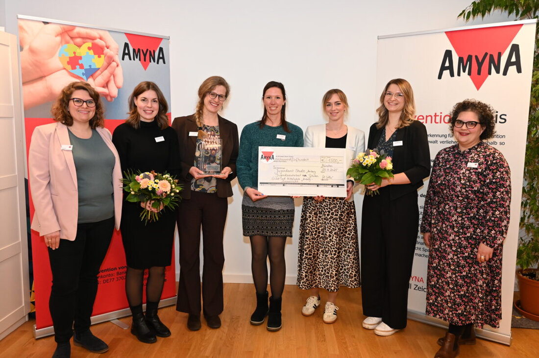 Amberg. Die Jugendsozialarbeit an der Grund- und Mittelschule Ammersricht erhält den bayernweiten AMYNA-Präventionspreis. Gewürdigt wird ihr digitales Schutzkonzept; dotiert ist die Auszeichnung mit 3.000 Euro.