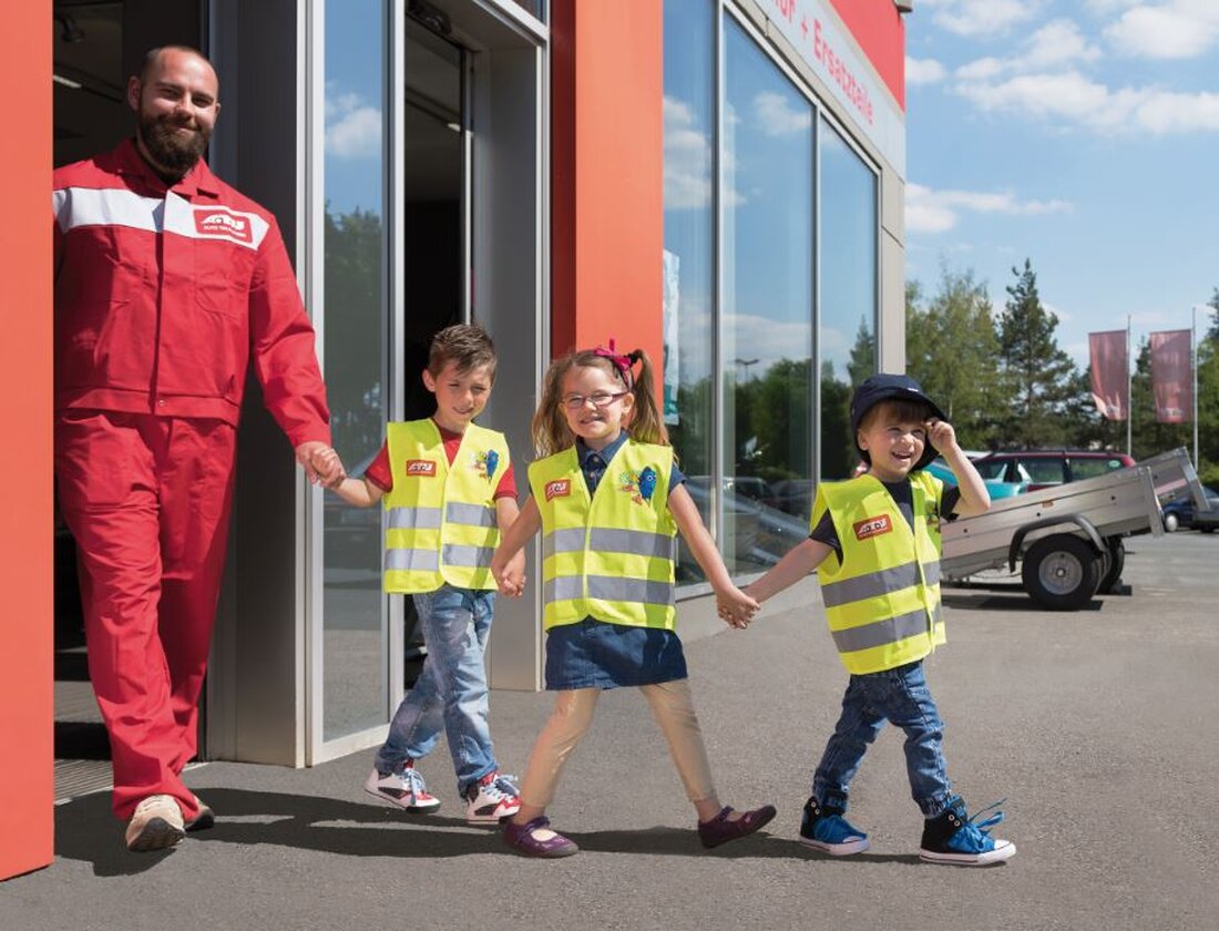 Weiden. Die Glühwürmchen-Aktion von A.T.U war ein voller Erfolg. Da gab es 75.000 kostenlose Warnwesten zu holen, die zur Sicherheit von Vorschulkindern im Straßenverkehr sorgen. Auch über 1.300 Kindergarten- und Kita-Gruppen [&hellip;]