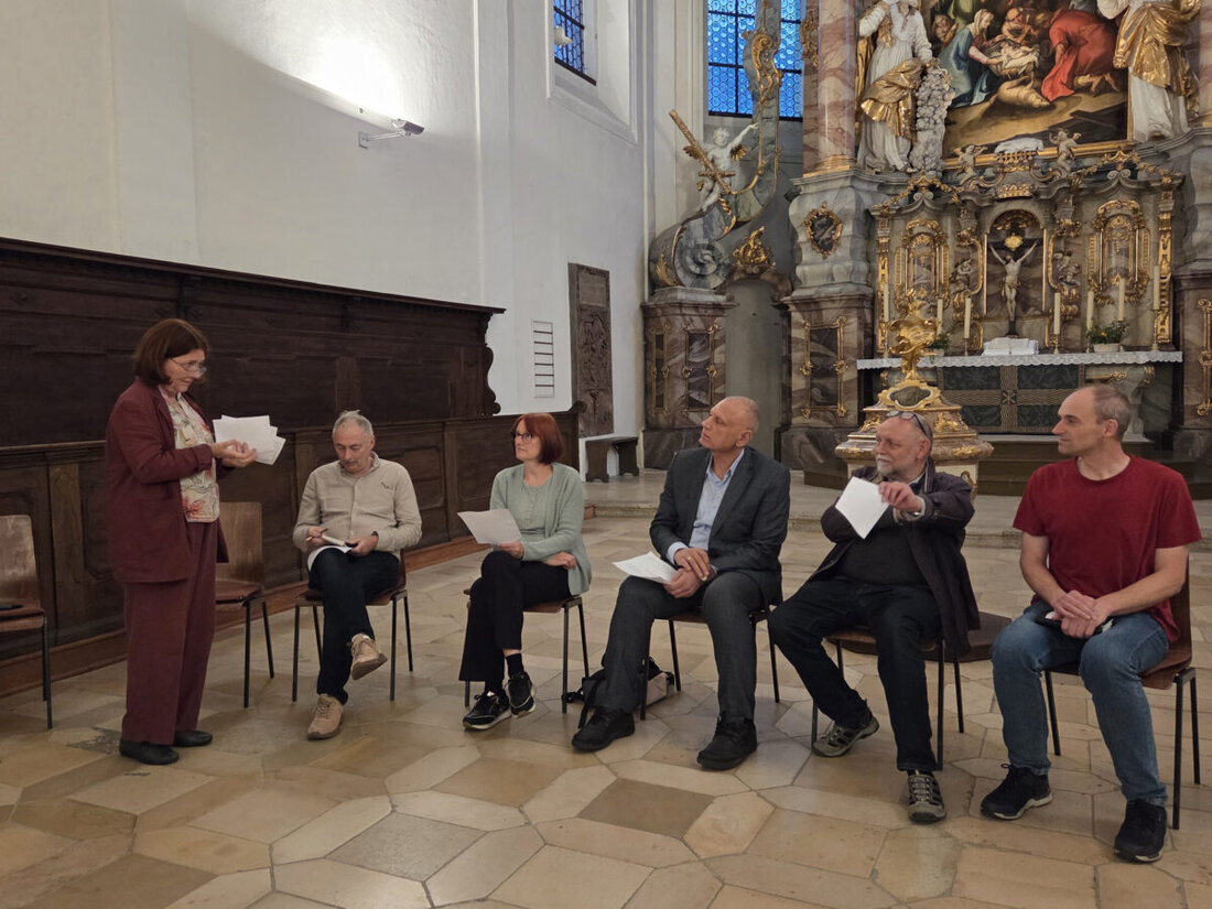 Weiden. Christen, Juden und Muslime kommen in der Michaelskirche in Weiden zusammen: Beim „Abend der Religionen“ geht es um Glauben, Gemeinsamkeiten und ein gemeinsames Zeichen für Frieden und Toleranz.